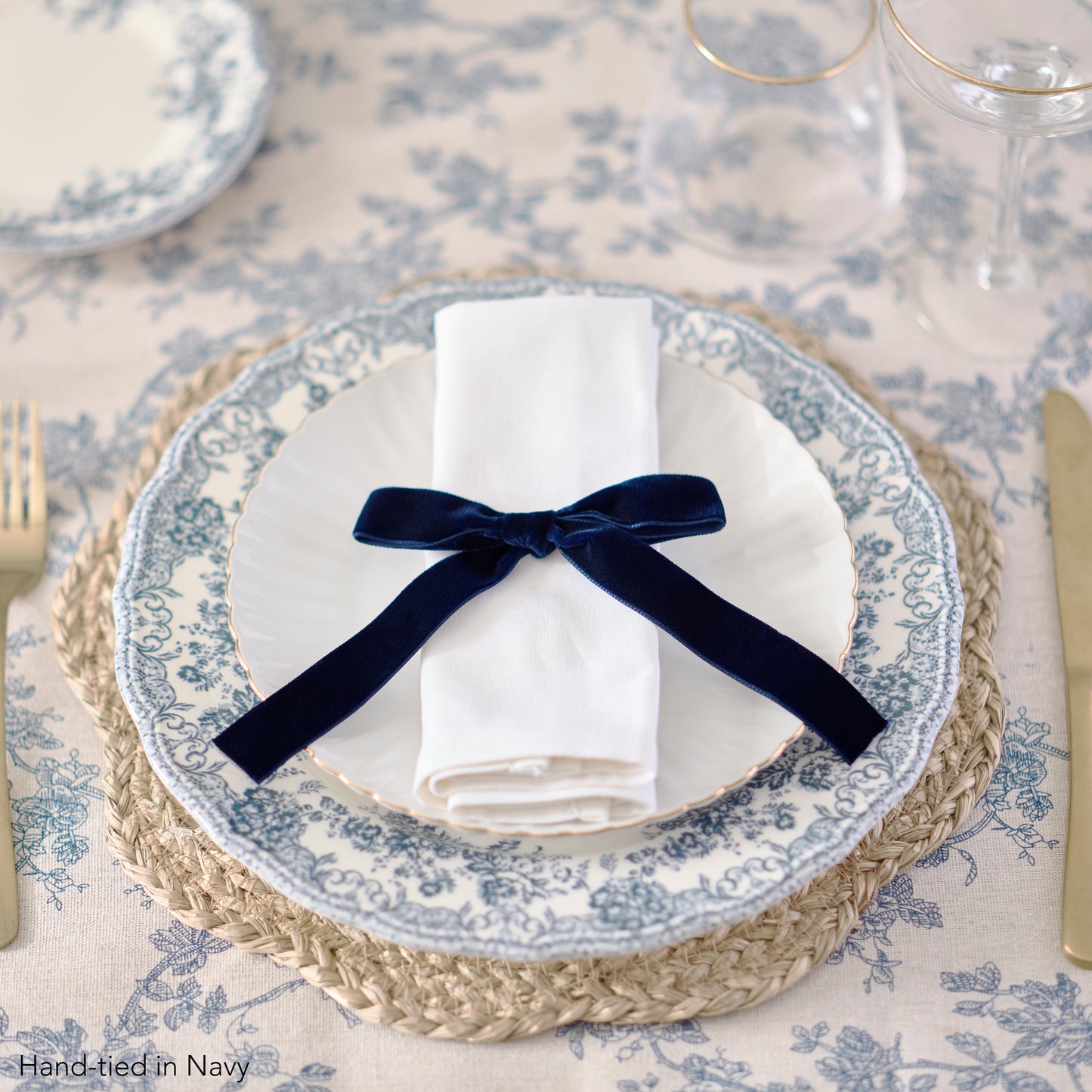 Velvet bow place setting "Hand-tied"