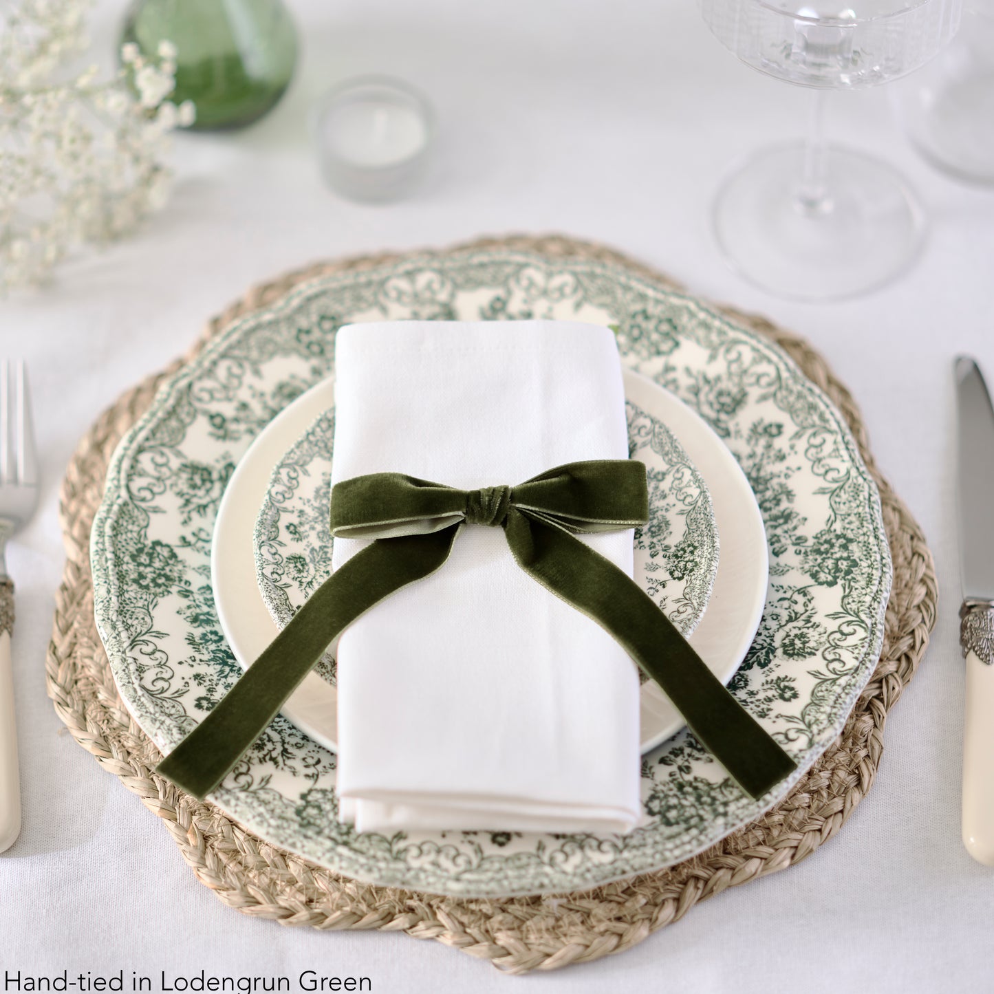 Velvet bow place setting "Hand-tied"